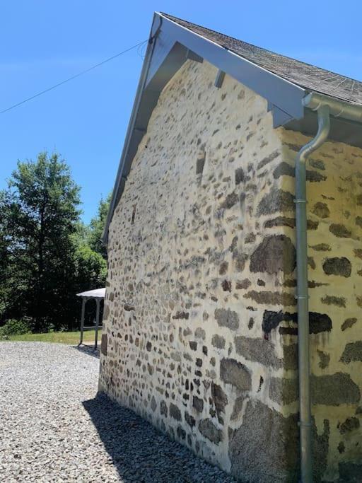 Gite Maison Du Trottoir, Sussac Bagian luar foto